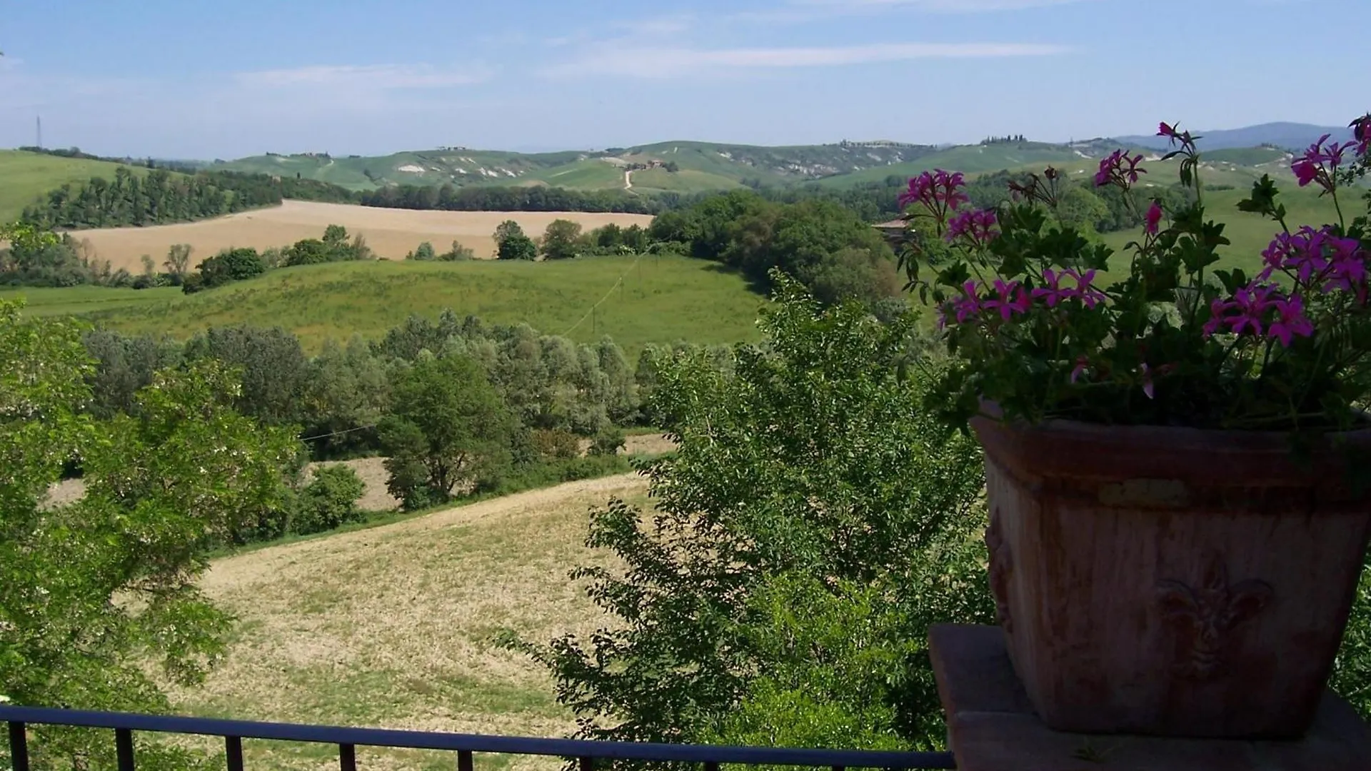 Agriturismo Il Paradiso Asciano 0*,